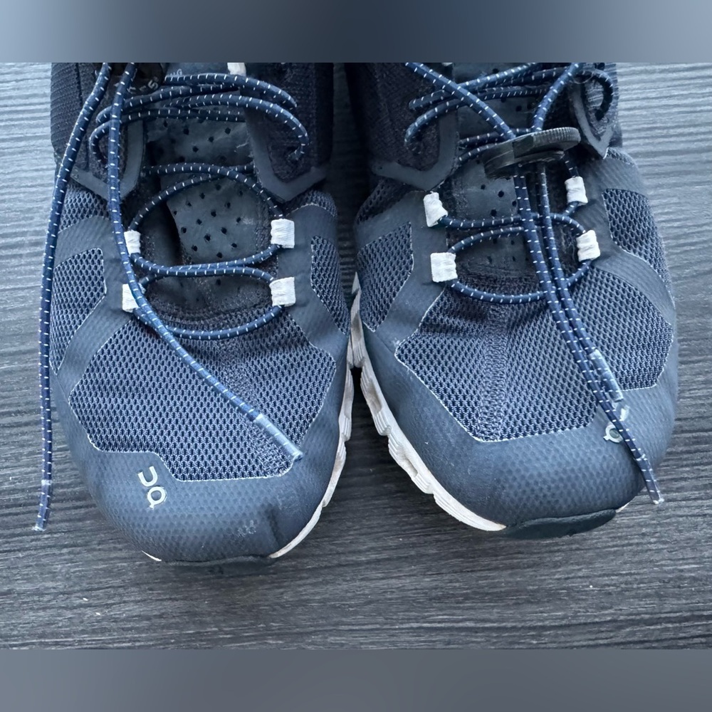 On Cloud 5 Running Shoes Mens Size 10,5 Navy Blue White Athletic Gym Sneakers - Picture 7 of 9